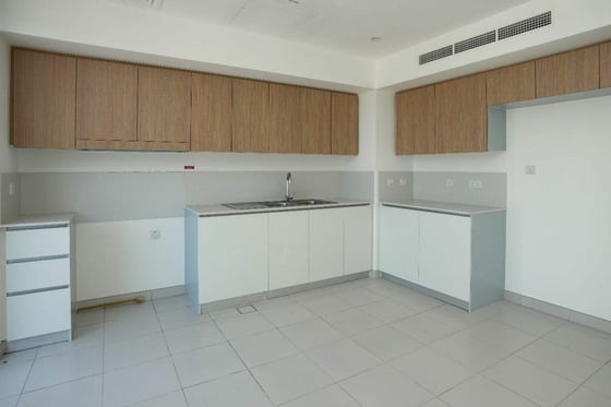 VACANT | SPACIOUS 3BR plus MAIDS | POOL VIEW, picture 22