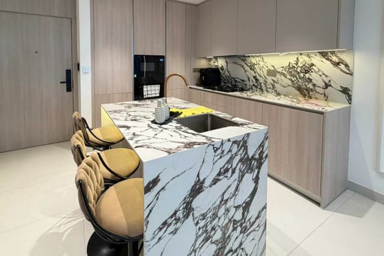 FULLY FURNISHED | VOT | BRAND NEW | MODERN 1BR, picture 18