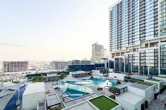 Furnished 1BR | Beautiful Amenities View | Vacant, picture 14