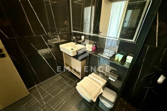 Corner Unit | Furnished | Beautiful View, picture 29