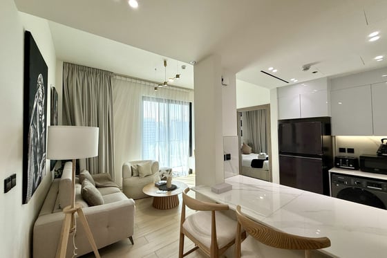 Corner Unit | Furnished | Beautiful View, picture 4