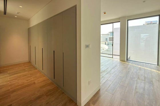 Biggest Plot | Corner Unit | Genuine, picture 48