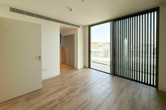 Biggest Plot | Corner Unit | Genuine, picture 34