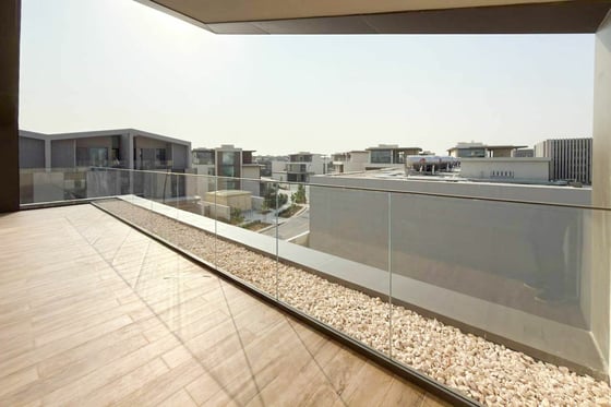 Biggest Plot | Corner Unit | Genuine, picture 78