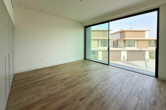 Biggest Plot | Corner Unit | Genuine, picture 40
