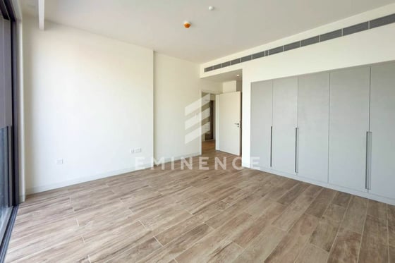 Biggest Plot | Corner Unit | Genuine, picture 41