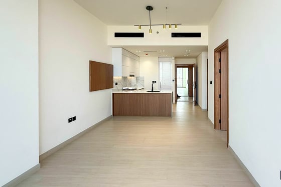 BRAND NEW | MARINA VIEW | VACANT, picture 10