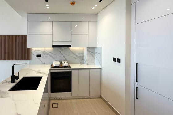 BRAND NEW | MARINA VIEW | VACANT, picture 20
