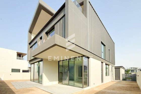 Biggest Plot | Corner Unit | Genuine, picture 1