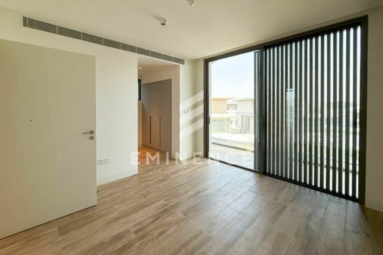Biggest Plot | Corner Unit | Genuine, picture 17
