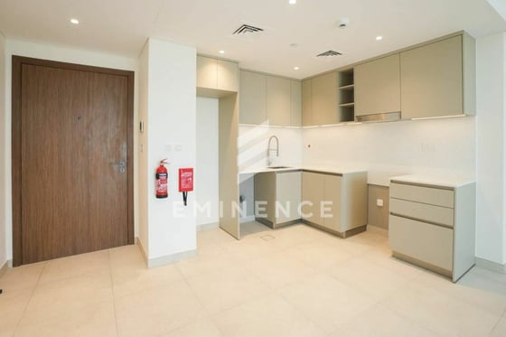 VACANT | SKYLINE VIEW | PRIME LOCATION, picture 7