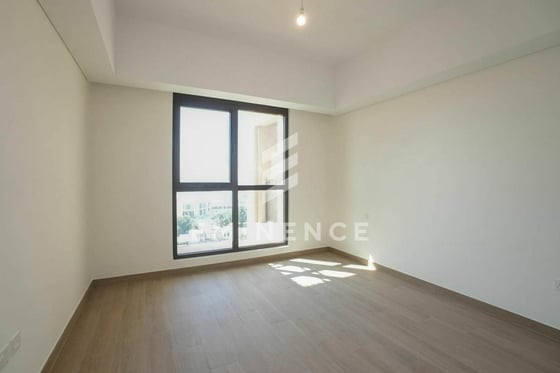 VACANT | SKYLINE VIEW | PRIME LOCATION, picture 6