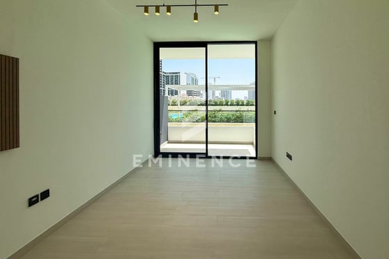 BRAND NEW | POOL VIEW | PRIME LOCATION | RENTED, picture 9