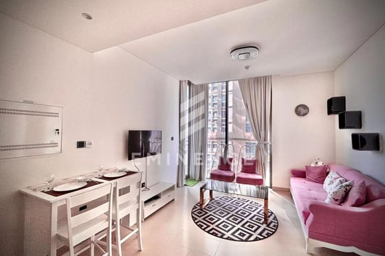 1 Bedroom plus Maids | Fully Furnished | Rented, picture 2
