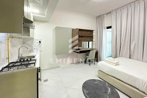 FULLY FURNISHED | BRAND NEW | MODERN LAYOUT, picture 1