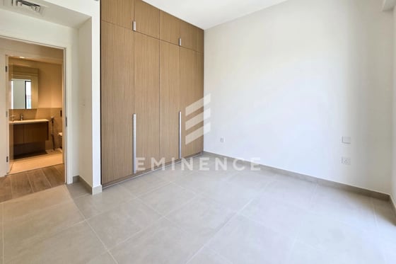 BEST DEAL | MODERN | BEACH ACCESS | READY TO MOVE, picture 6