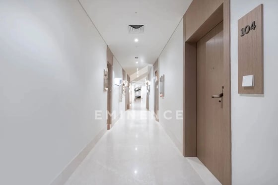 BEST DEAL | MODERN | BEACH ACCESS | READY TO MOVE, picture 9
