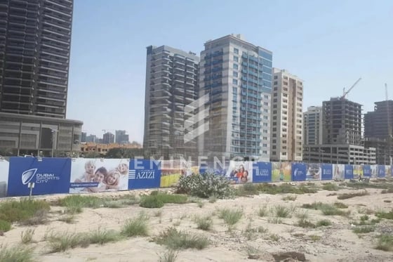 Corner Unit | Pool View |  Handover Soon, picture 1