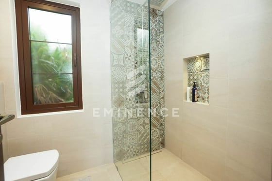 Upgraded | Fully Furnished | Private Pool, picture 11