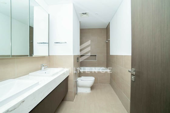 VACANT | SEA and BURJ VIEW | PRIME LOCATION, picture 23