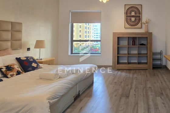 Community View | Upgraded | Fully Furnished | VOT, picture 4