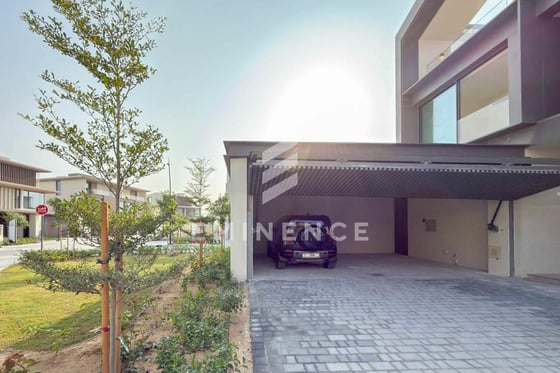 Biggest Plot | Corner Unit | Genuine, picture 49