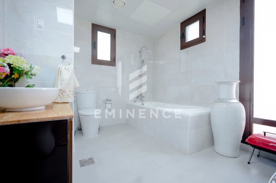 3BR Penthouse | City View | Fully Renovated, picture 24