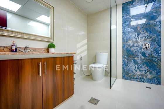 3BR Penthouse | City View | Fully Renovated, picture 22