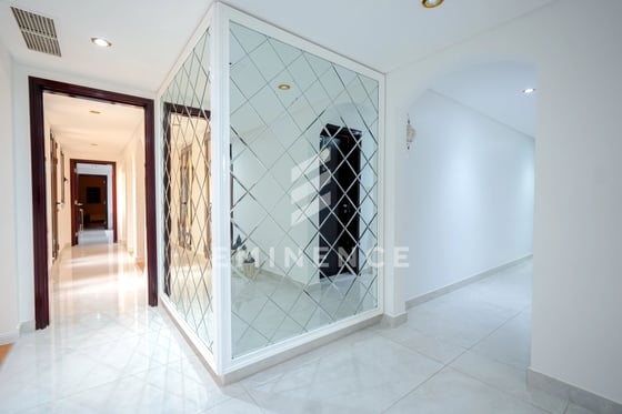 3BR Penthouse | City View | Fully Renovated, picture 21