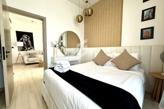 Corner Unit | Furnished | Beautiful View, picture 8