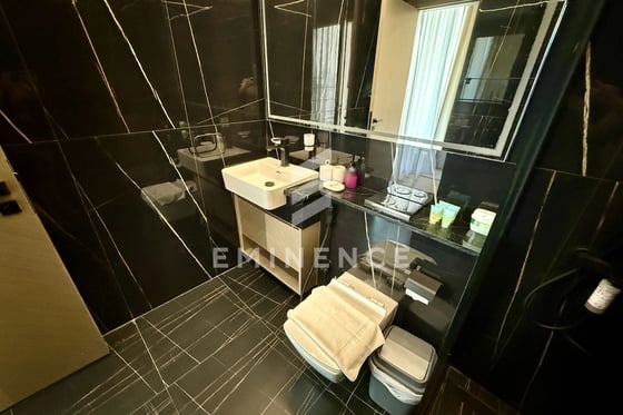 Corner Unit | Furnished | Beautiful View, picture 15