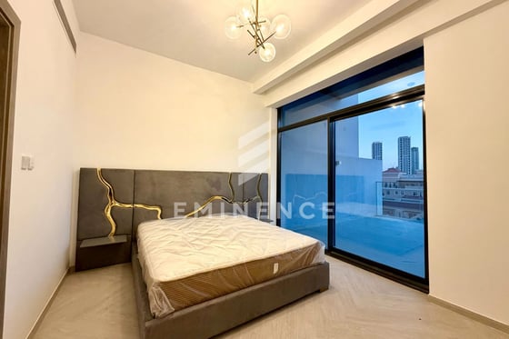 Exclusive | Vacant | Prime Location | Spacious 1BR, picture 3