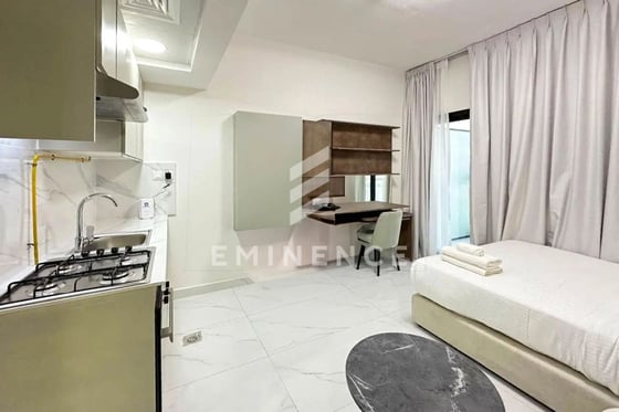 FULLY FURNISHED | BRAND NEW | MODERN LAYOUT, picture 1