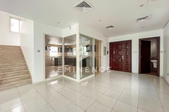 VACANT | STANDALONE 4BR plus Maids  | HUGE PLOT, picture 8