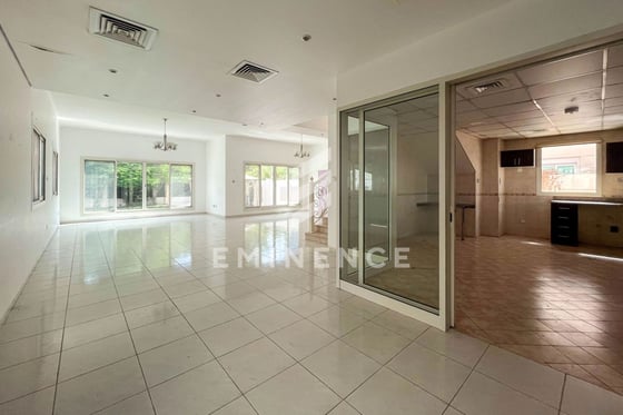 VACANT | STANDALONE 4BR plus Maids  | HUGE PLOT, picture 7