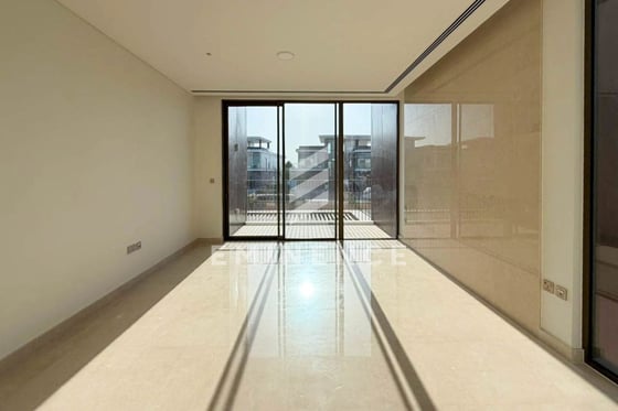 Elie Saab l Brand new | Large Plot | vacant, picture 9