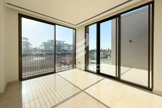 Elie Saab l Brand new | Large Plot | vacant, picture 5