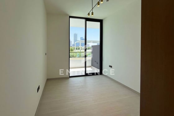 BRAND NEW | POOL VIEW | PRIME LOCATION | RENTED, picture 10