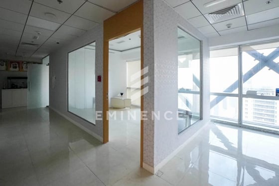 VACANT | MULTIPLE OPTIONS | METRO LINK | FITTED, picture 18