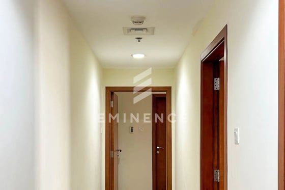 VACANT | BEST DEAL | SPACIOUS LAYOUT, picture 7