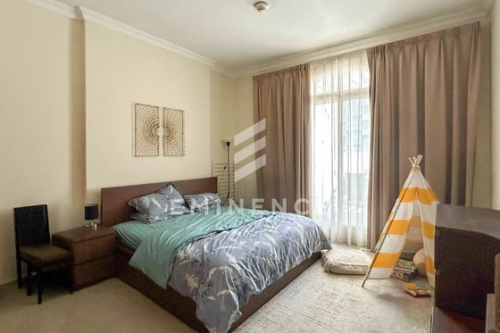 VACANT | BEST DEAL | SPACIOUS LAYOUT, picture 4