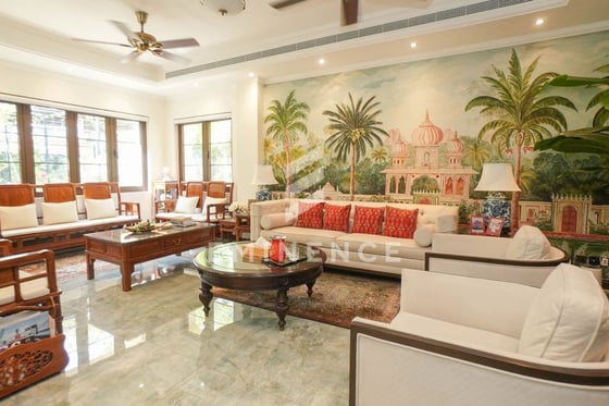 Upgraded | Fully Furnished | Private Pool, picture 3