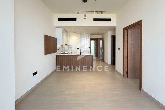 BRAND NEW | MARINA VIEW | VACANT, picture 4