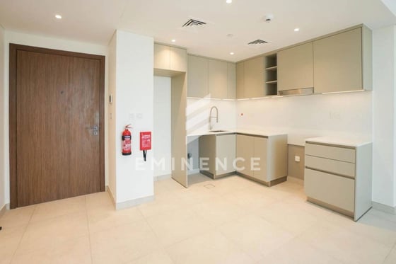 VACANT | SKYLINE VIEW | PRIME LOCATION, picture 7