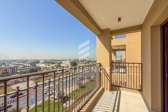 VACANT | SKYLINE VIEW | PRIME LOCATION, picture 1