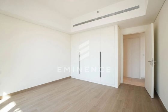 VACANT | SKYLINE VIEW | PRIME LOCATION, picture 8