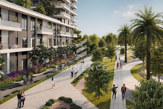 Vida Branded Residence | Golf Course View | Pool, picture 12