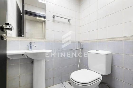 Commercial Office | Pantry and Bathroom Included, picture 10