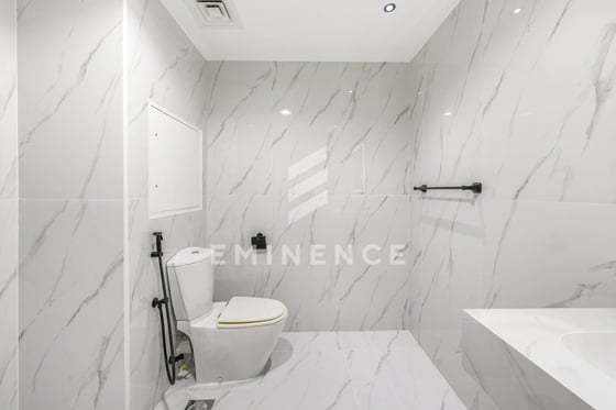 Upgraded | Fully Furnished | VOT | Community View, picture 15