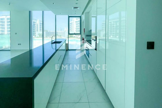 2BR | Vacant | Large layout | Motivated Landlord, picture 4